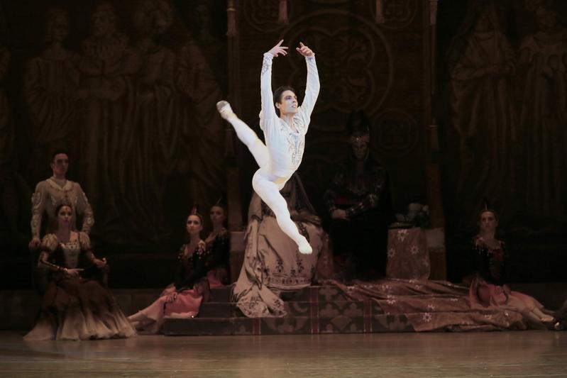 The 14th Ballet Creative Workshop of the Central Ballet was staged at the Tianqiao Theater in May