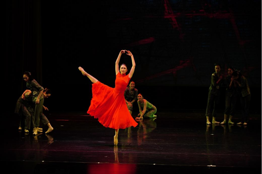 The ballet "Return to Red Lingyan" debuts in Handan