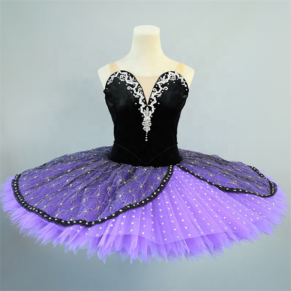 子供と大人のための紫色のバレエ スカート